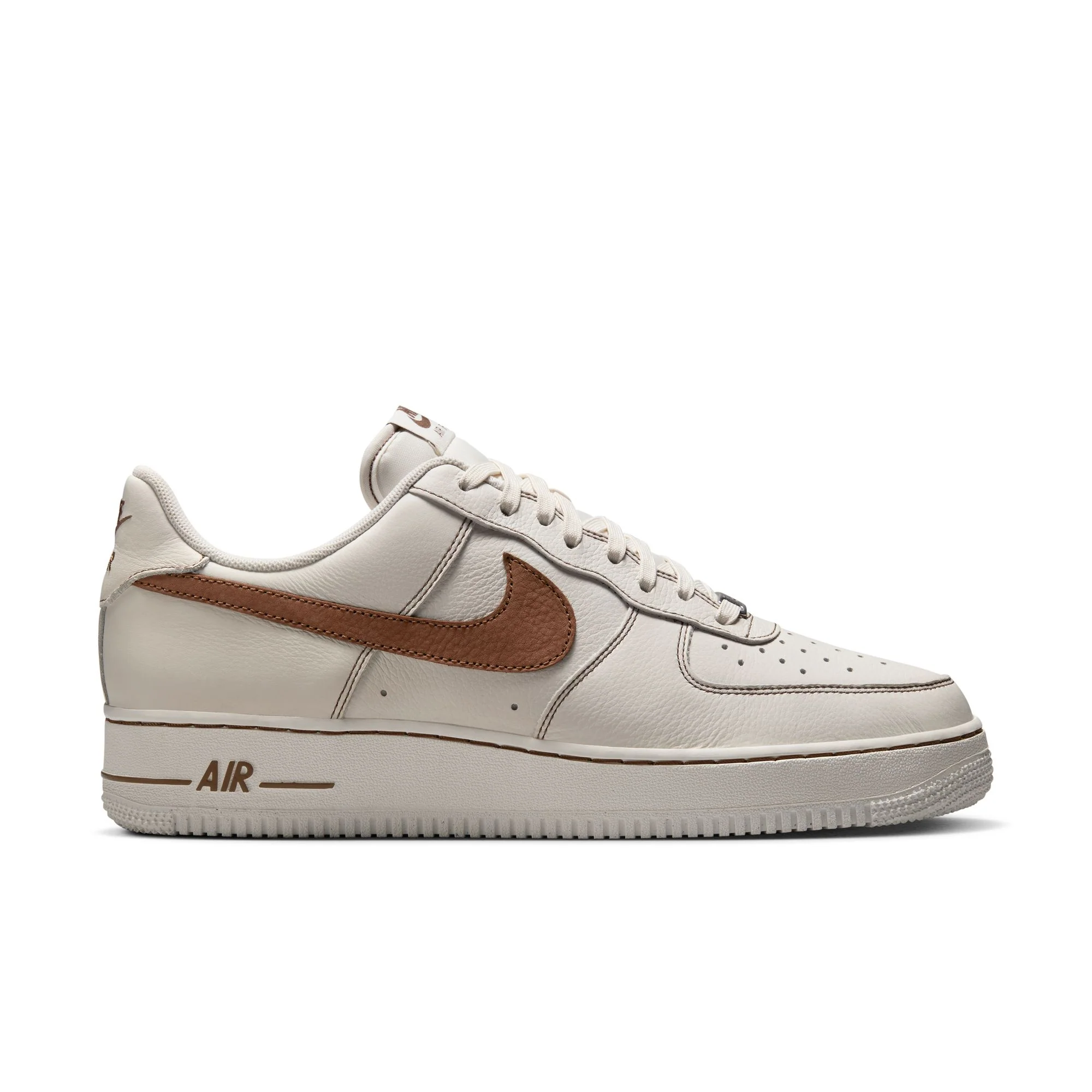 M Nike Air Force 1 '07 LV8 HQ2037-101 - Image 6
