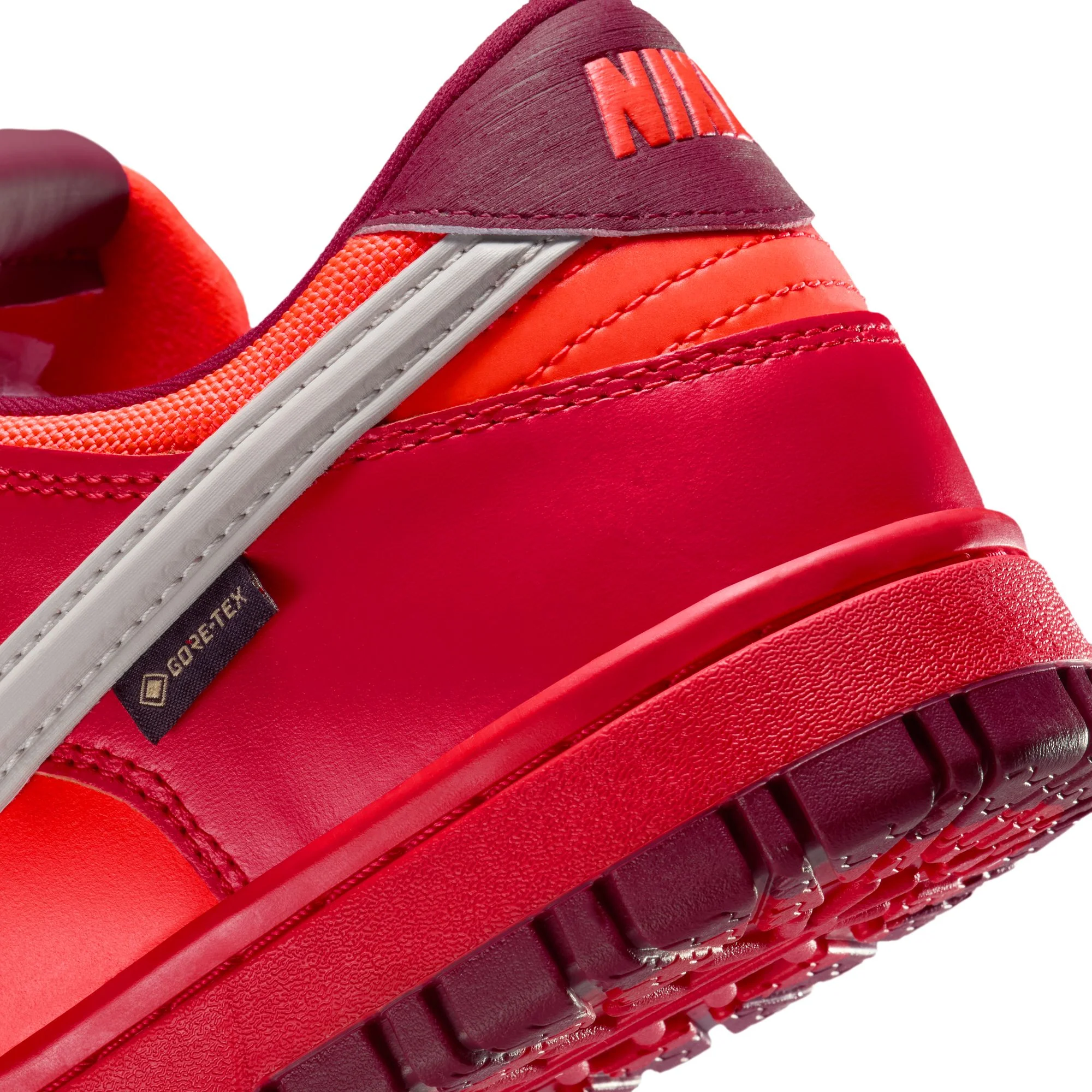 M Nike Dunk Low GORE-TEX HQ2053-800 - Image 10