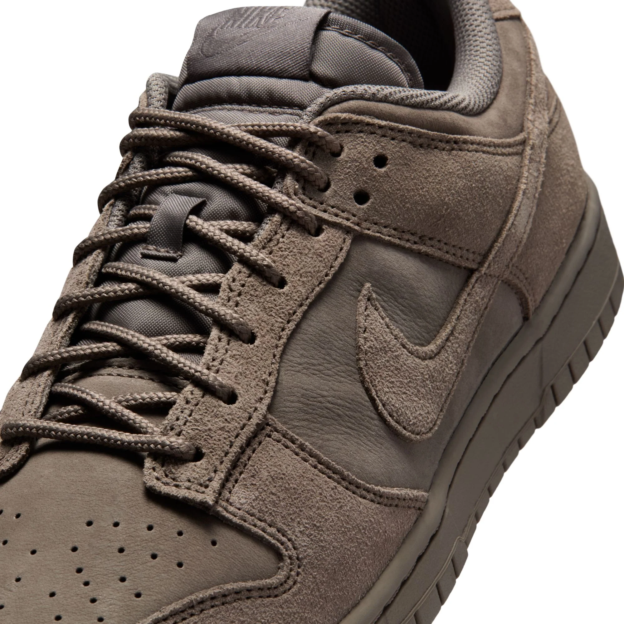 M Nike Dunk Low Retro SE IB6651-200 - Image 11