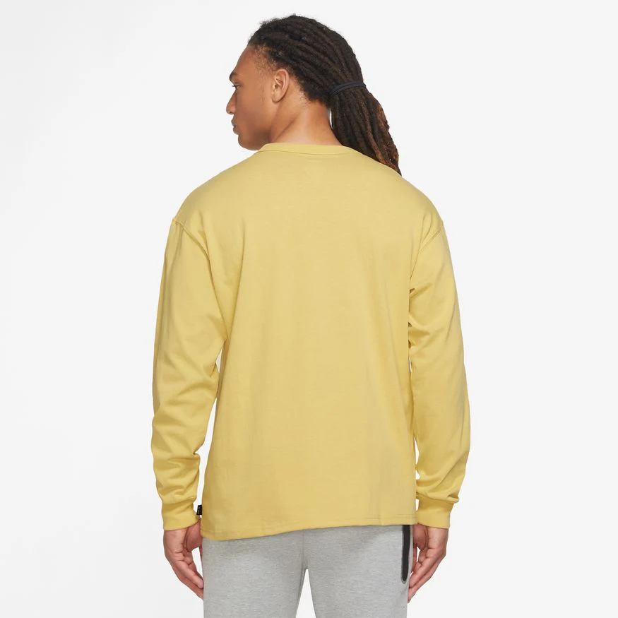 M Nike Sportswear Premium Essentials DO7390-700 - Image 2