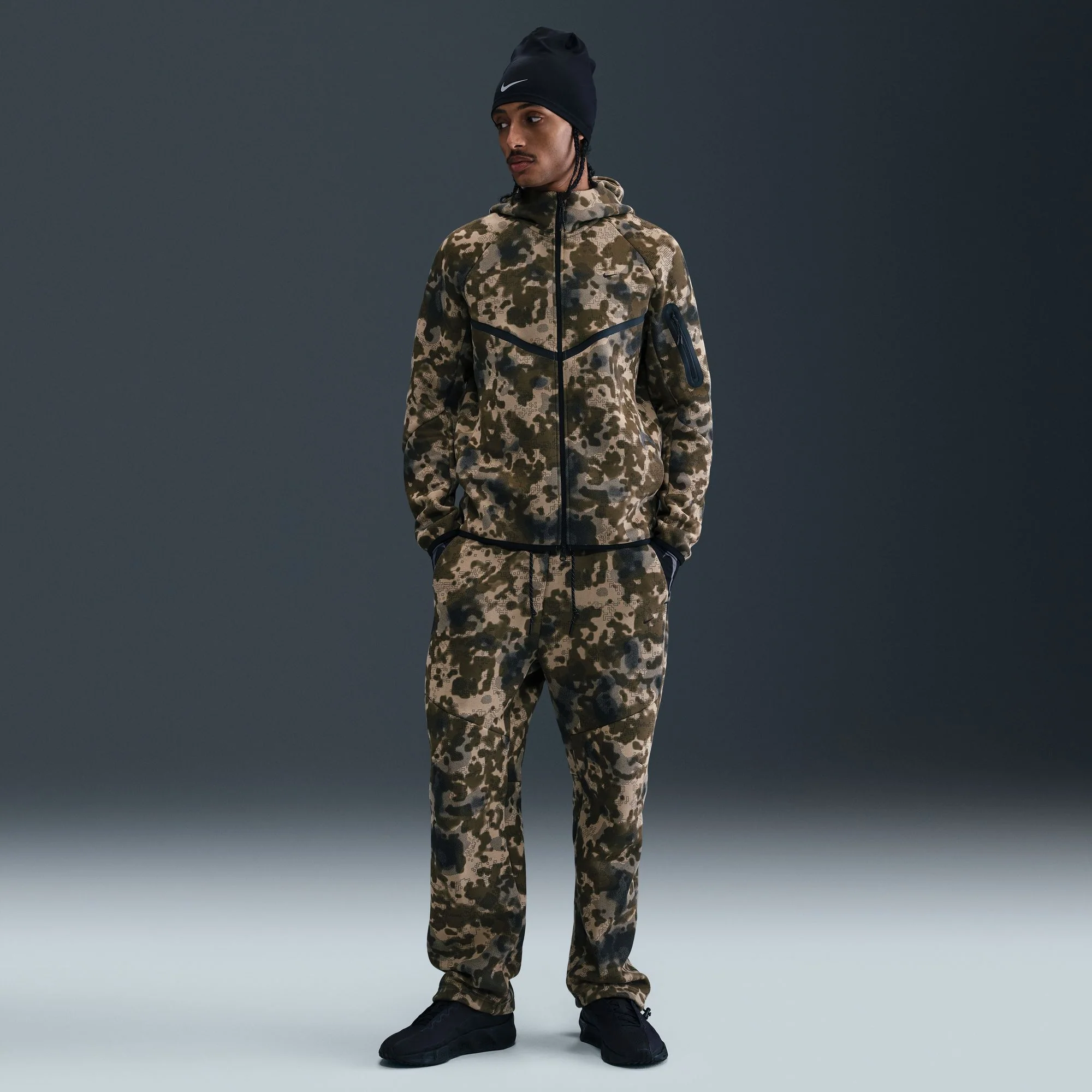 M Nike Tech II1324-276 - Image 5