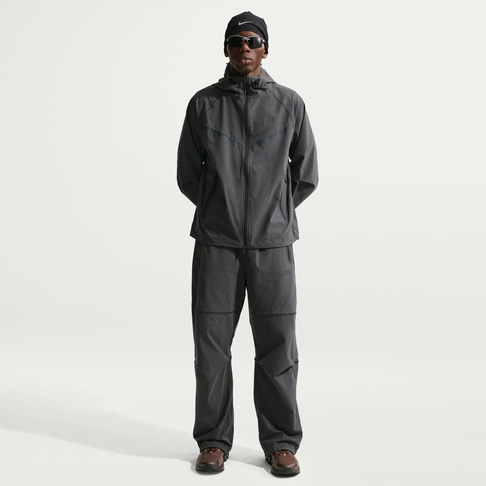 M Nike Tech IU6965-010 - Image 3