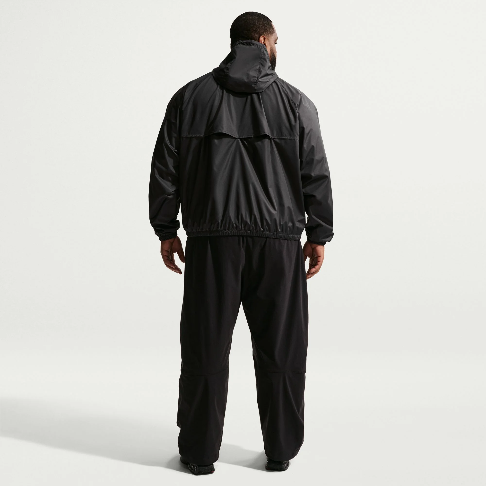 M Nike Windrunner HV8369-010 - Image 13