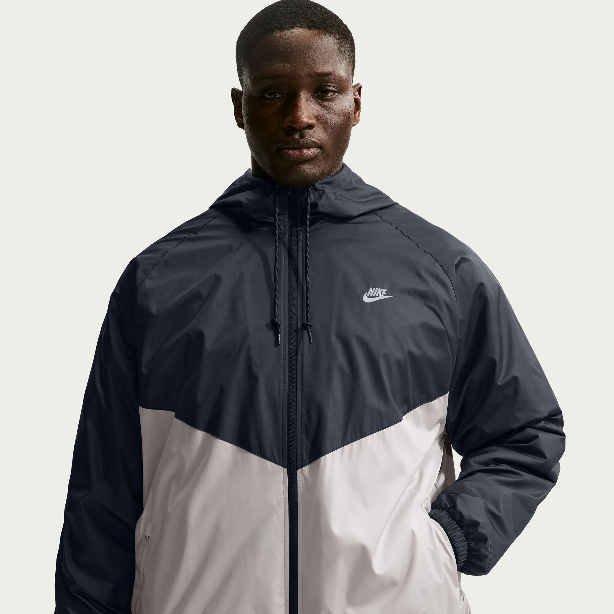 M Nike Windrunner HV8369-011 - Image 9