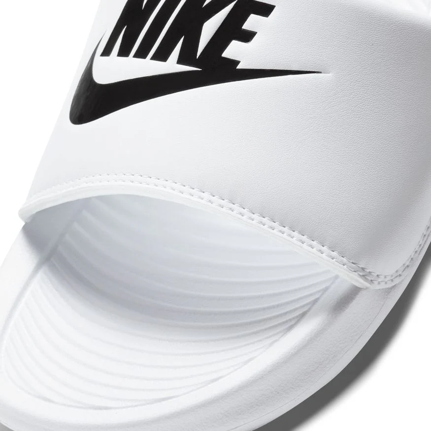 W Nike Victori One CN9677-100 - Image 3