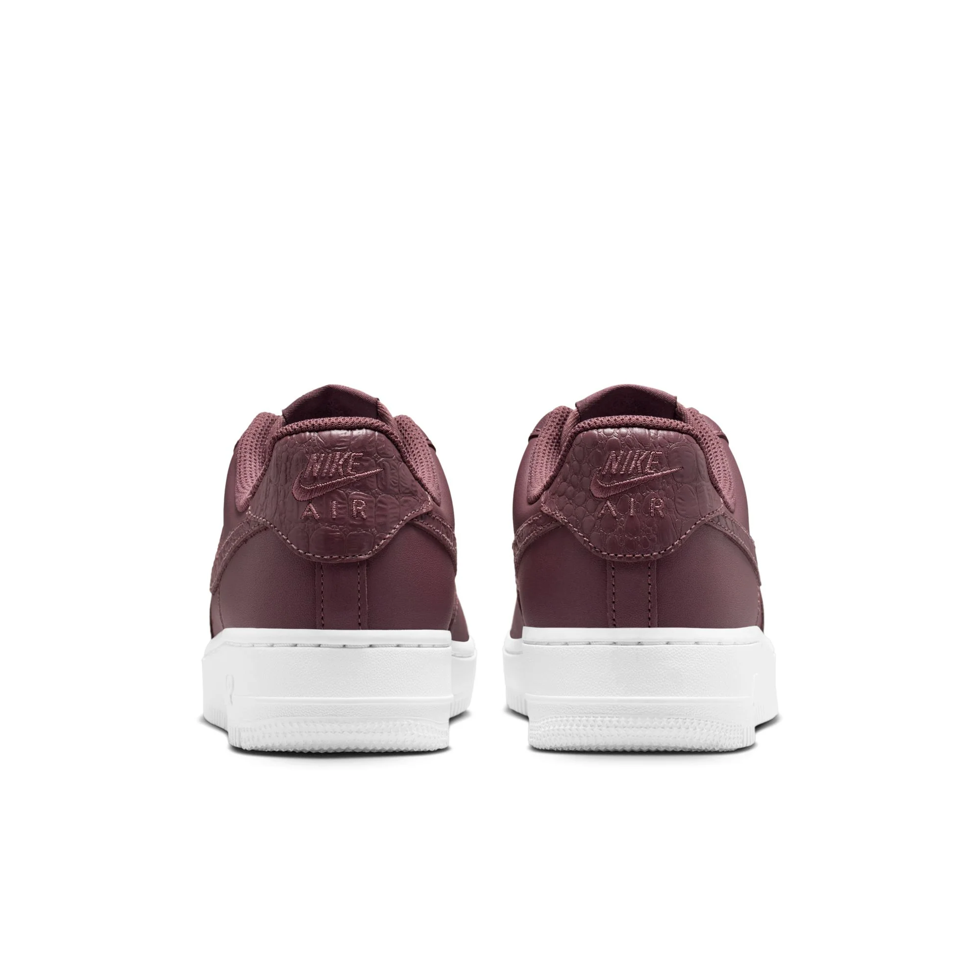 W Nike Air Force 1 '07 SE IO4837-500 - Image 3