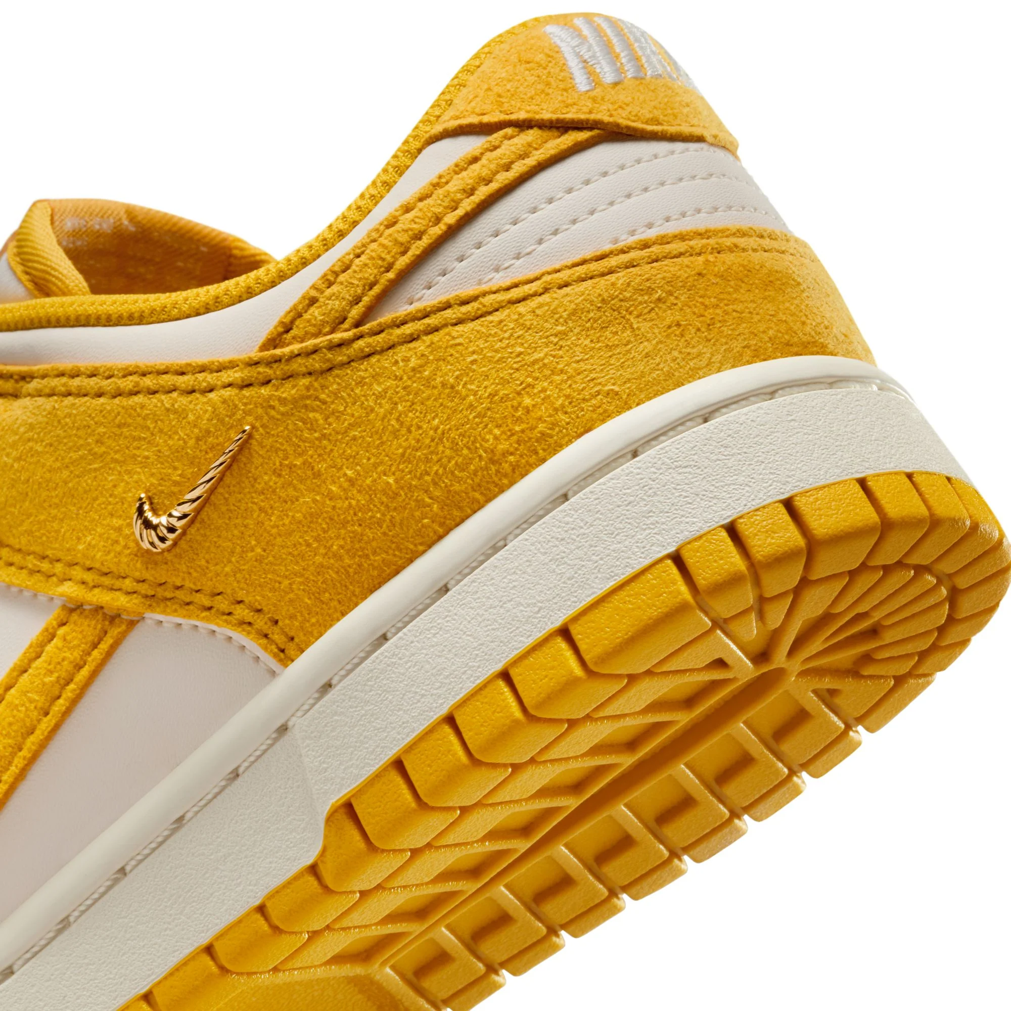 W Nike Dunk Low IB4417-101 - Image 11