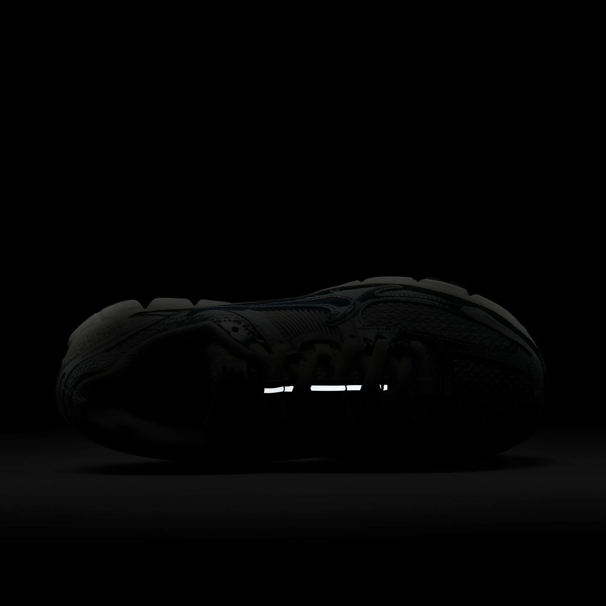 W Nike Zoom Vomero 5 FD0884-025 - Image 6