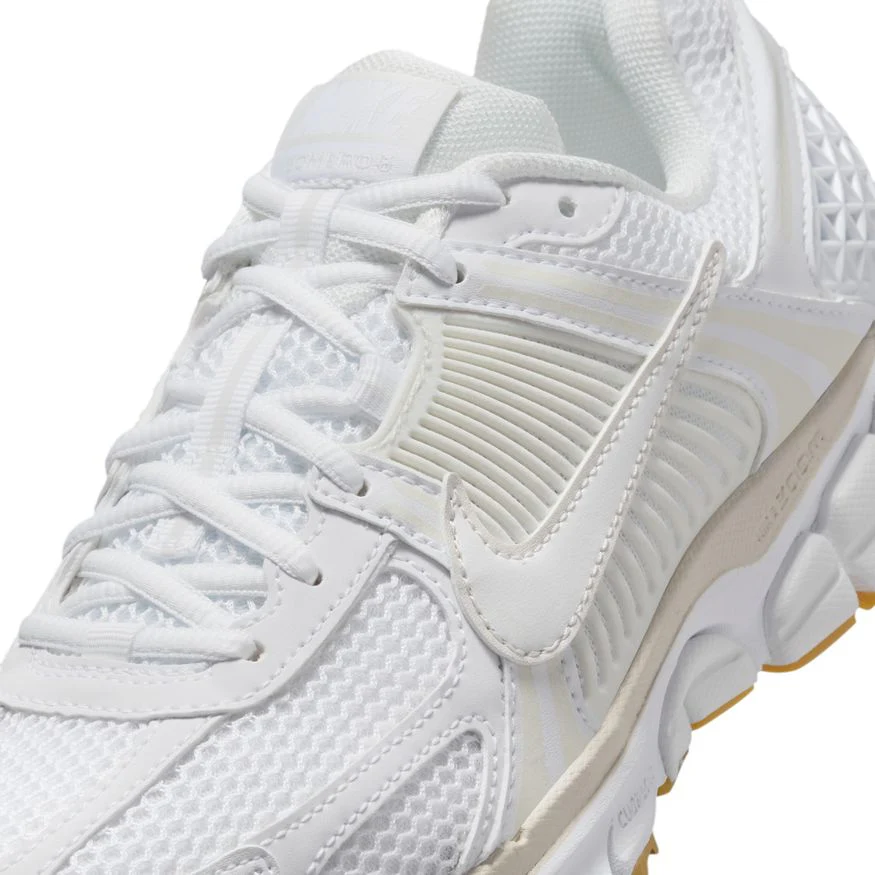 W Nike Zoom Vomero 5 FJ2028-104 - Image 3