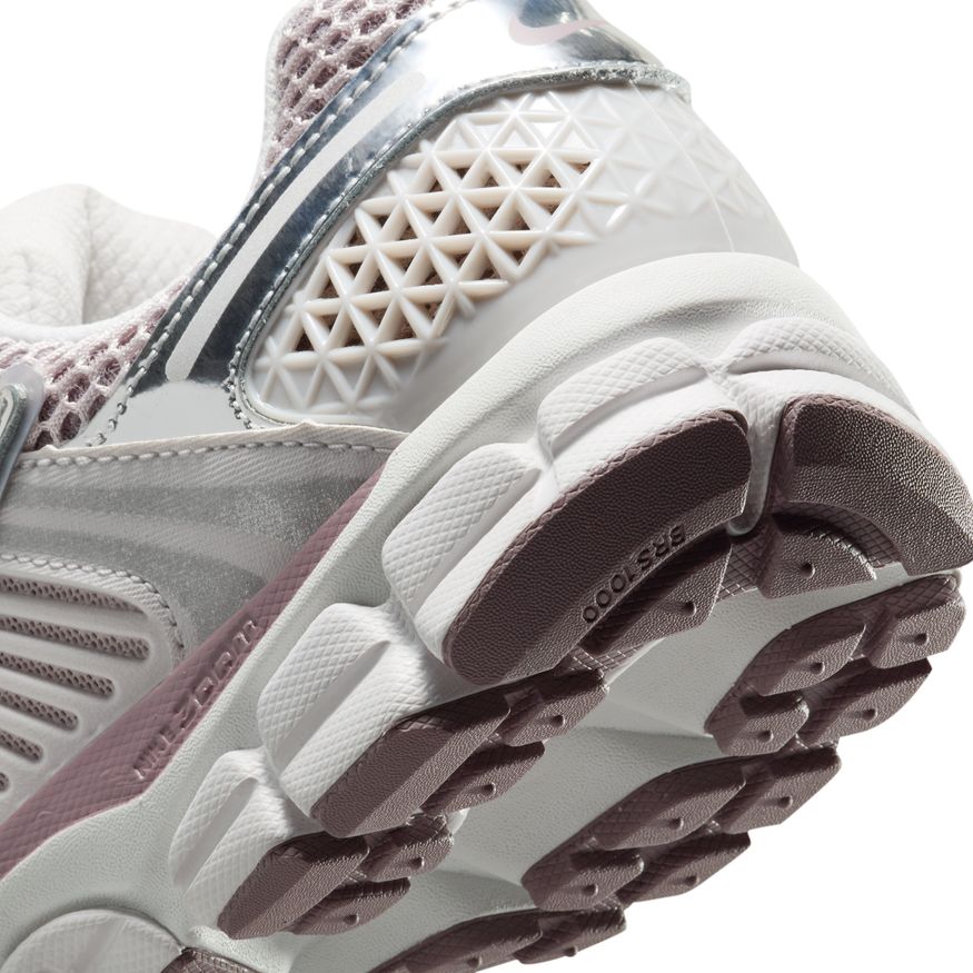 W Nike Zoom Vomero 5 HV6417-001 - Image 4