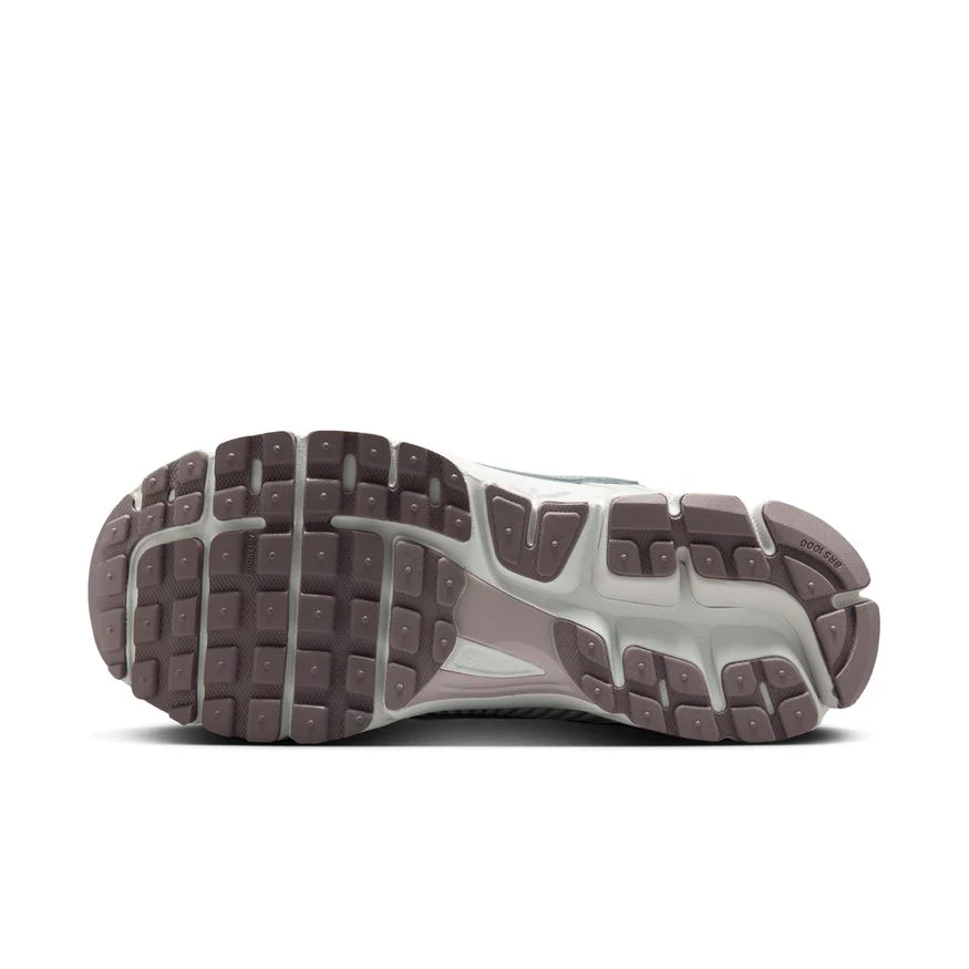 W Nike Zoom Vomero 5 HV6417-001 - Image 6