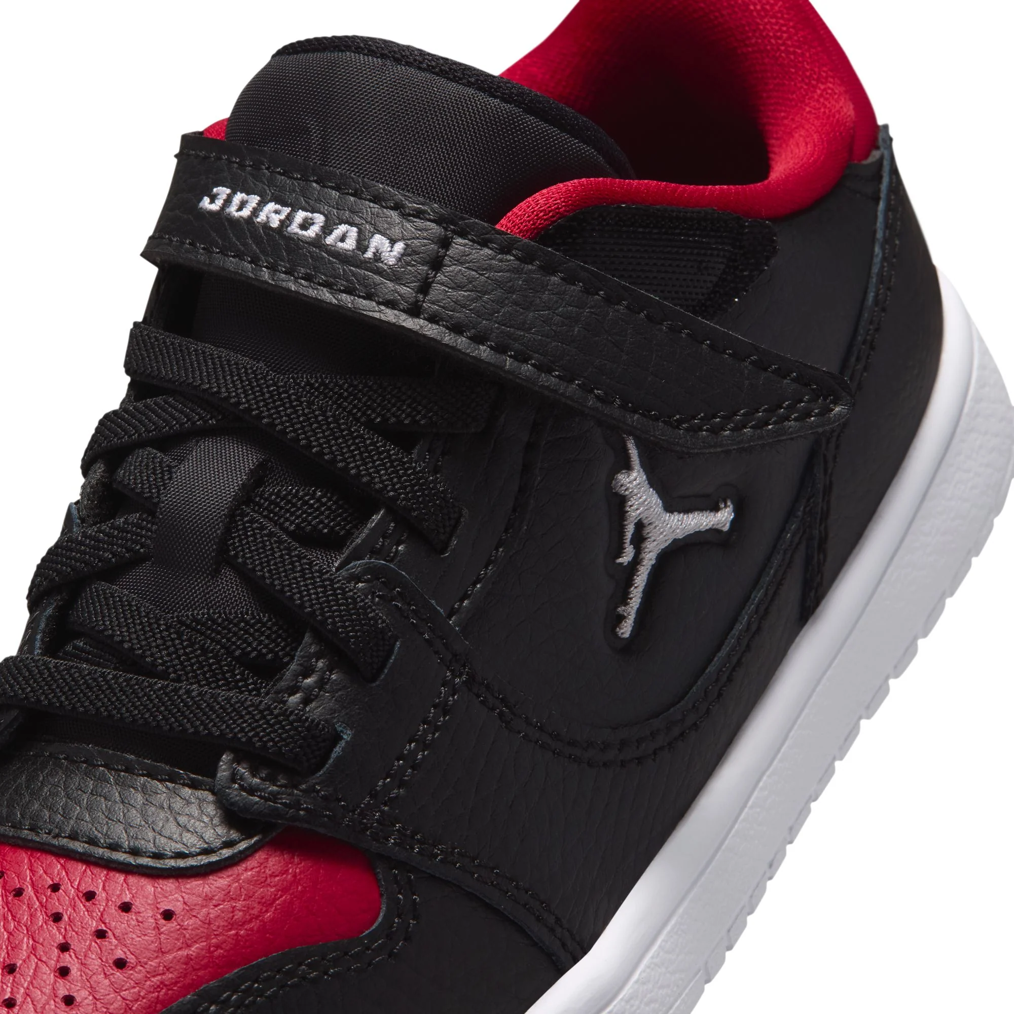 Y Jordan Court Connect Low IQ6046-003 - Image 10