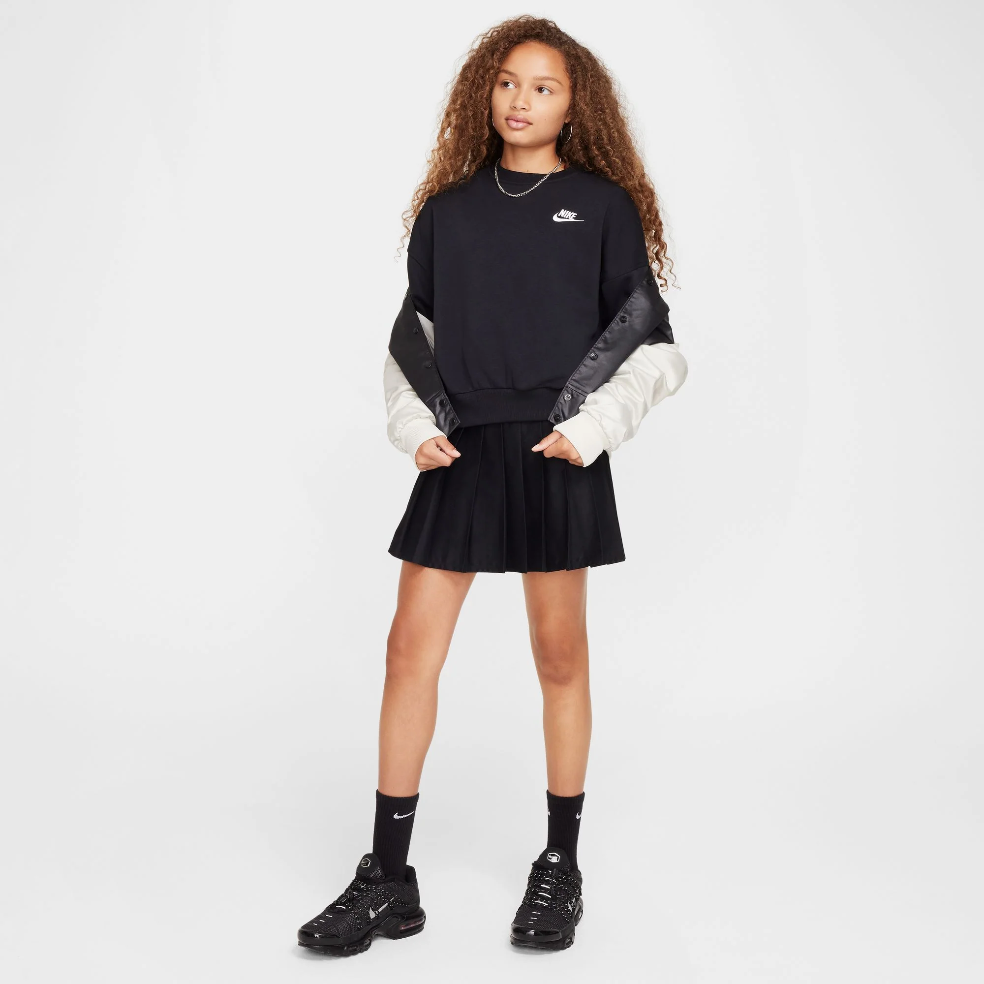 Y Nike Sportswear Club Fleece FZ9244-010 - Image 4